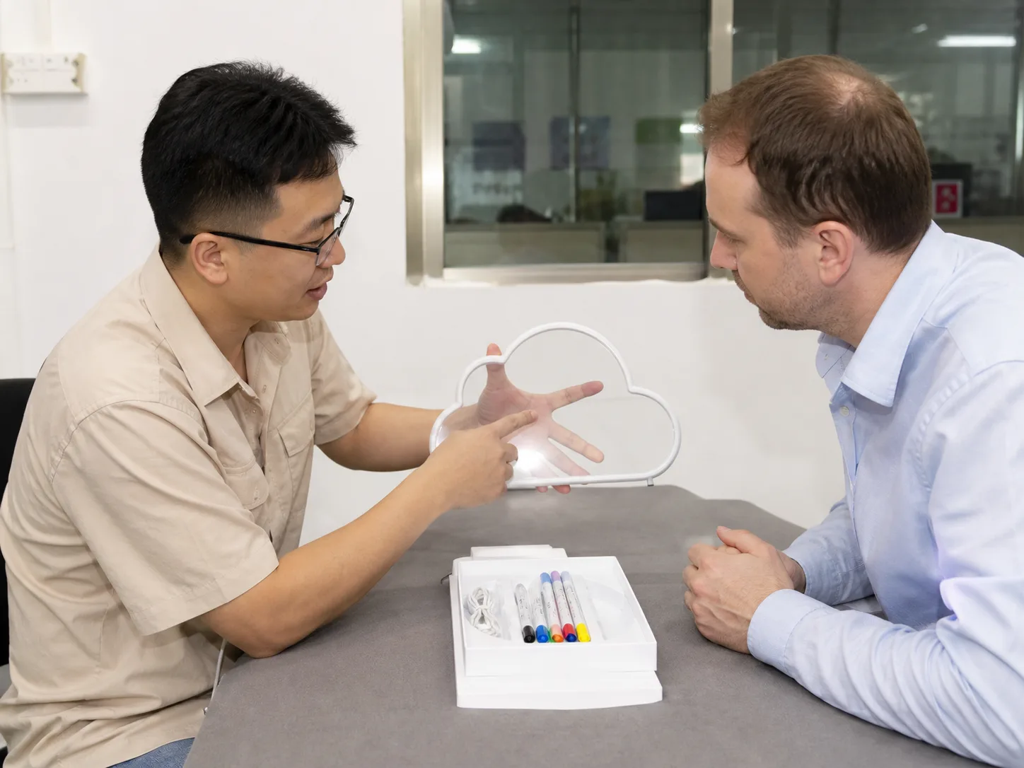 LED drawing board trade show demo Chinese factory review